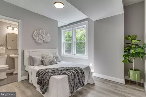 Bedroom - 4105 30th St, Mount Rainier, MD 20712 photo 1 of 4