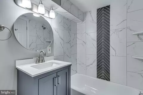 Bath - 4105 30th St, Mount Rainier, MD 20712 photo 6 of 6