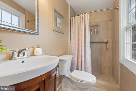 12204 Mackell Ln, Bowie, MD 20715 photo 30