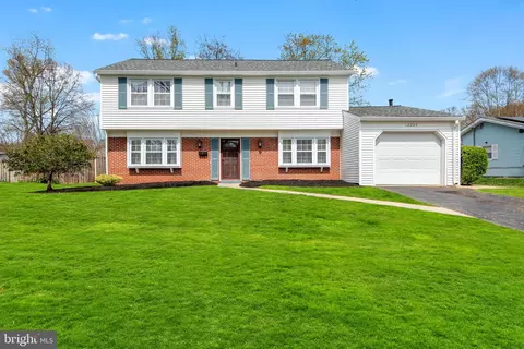 12204 Mackell Ln, Bowie, MD 20715 photo 3