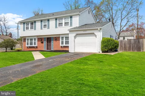 12204 Mackell Ln, Bowie, MD 20715 photo 4