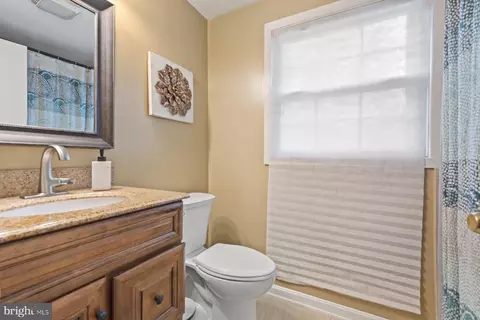 12204 Mackell Ln, Bowie, MD 20715 photo 31