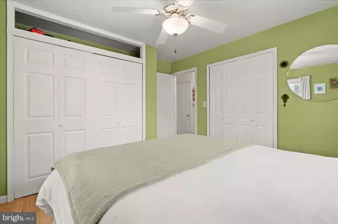 Bedroom - 4501 30th St, Mount Rainier, MD 20712 photo 4 of 4