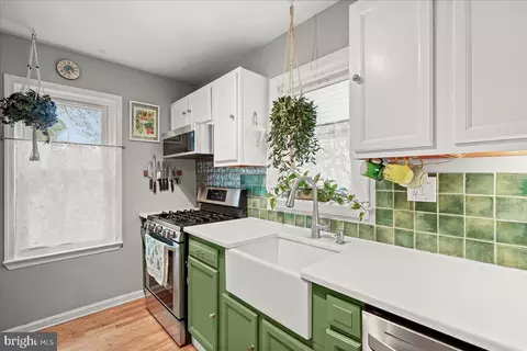 Kitchen - 4501 30th St, Mount Rainier, MD 20712 photo 2 of 4