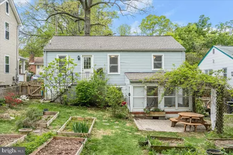 Exterior - 4501 30th St, Mount Rainier, MD 20712 photo 8 of 9
