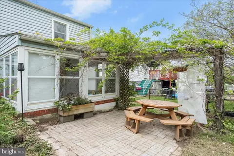 Exterior - 4501 30th St, Mount Rainier, MD 20712 photo 5 of 9