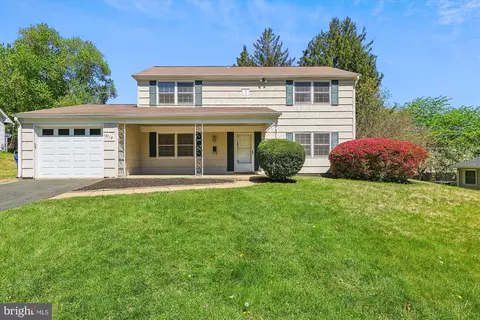 12718 Kincaid Ln, Bowie, MD 20715