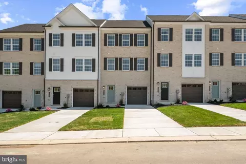 16525 Green Glade Dr, Brandywine, MD 20613