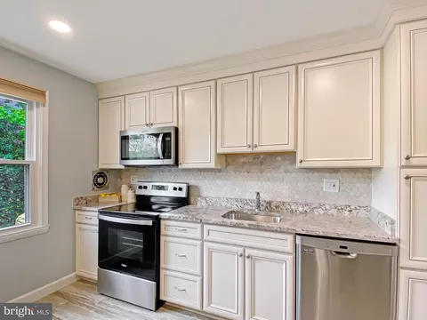 Kitchen - 8352 Imperial Dr #1-G, Laurel, MD 20708 photo 5 of 7