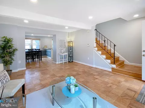 Living - 8352 Imperial Dr #1-G, Laurel, MD 20708 photo 3 of 4
