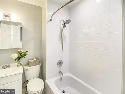 Bath - 8352 Imperial Dr #1-G, Laurel, MD 20708 photo 4 of 6