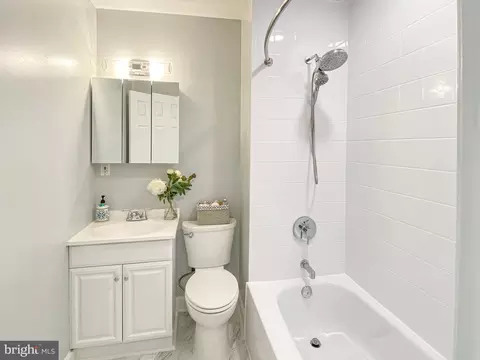 Bath - 8352 Imperial Dr #1-G, Laurel, MD 20708 photo 2 of 6