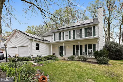 14301 Pleasant View Dr, Bowie, MD 20720