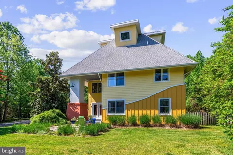 10635 Mattaponi Rd, Marlboro, MD 20772
