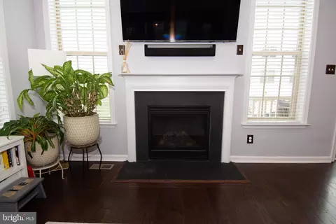 Living - 9600 Smithview Pl, Lanham, MD 20706 photo 5 of 5