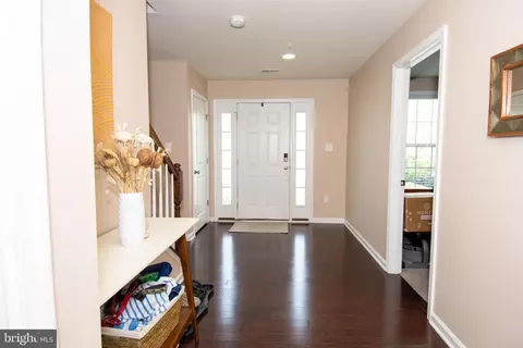 Entry Way - 9600 Smithview Pl, Lanham, MD 20706 photo 2 of 5