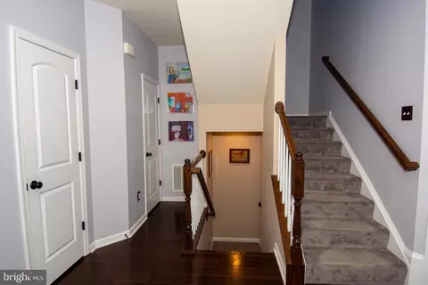 Entry Way - 9600 Smithview Pl, Lanham, MD 20706 photo 4 of 5