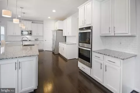 Kitchen - 8000 Hubble Dr, Lanham, MD 20706 photo 3 of 4