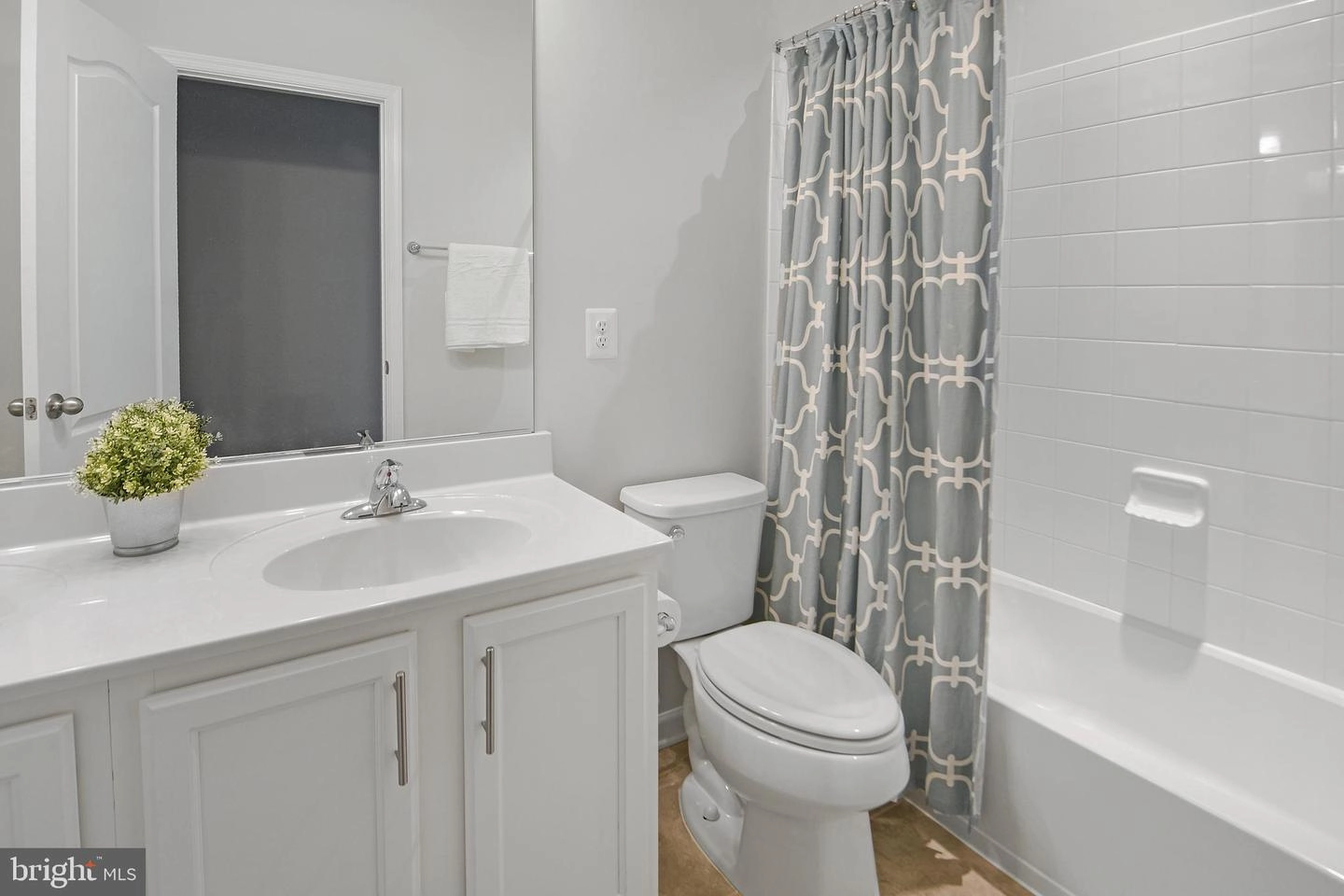 Bath - 8000 Hubble Dr, Lanham, MD 20706 photo 6 of 6