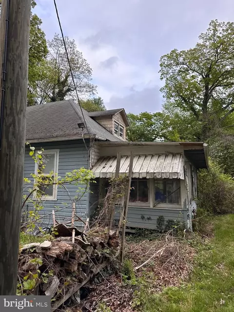 Exterior - 9021 Howser Ln, Lanham, MD 20706 photo 15 of 23