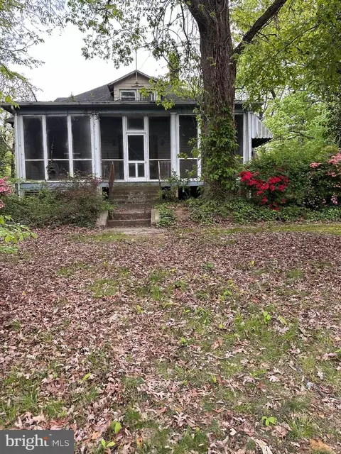 Exterior - 9021 Howser Ln, Lanham, MD 20706 photo 5 of 23
