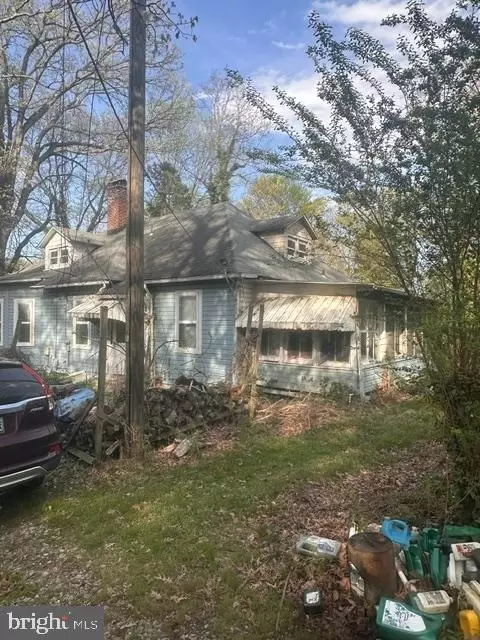 Exterior - 9021 Howser Ln, Lanham, MD 20706 photo 8 of 23