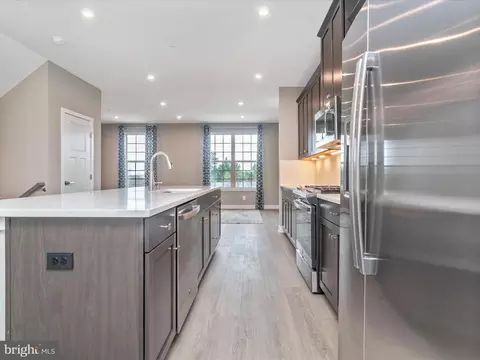 Kitchen - 14801 Willow Run Ln, Laurel, MD 20707 photo 2 of 7