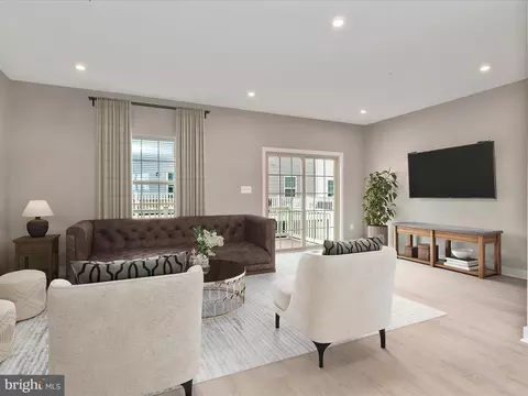 Living - 14801 Willow Run Ln, Laurel, MD 20707 photo 1 of 11