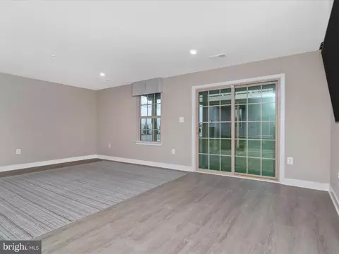 Living - 14801 Willow Run Ln, Laurel, MD 20707 photo 10 of 11