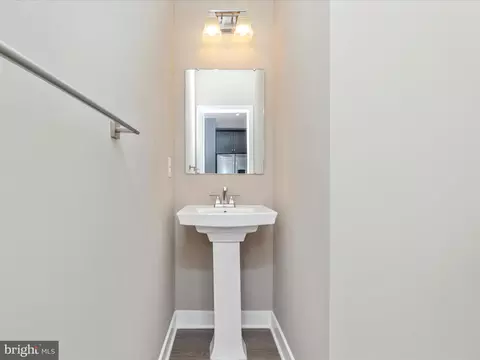 Bath - 14801 Willow Run Ln, Laurel, MD 20707 photo 9 of 9