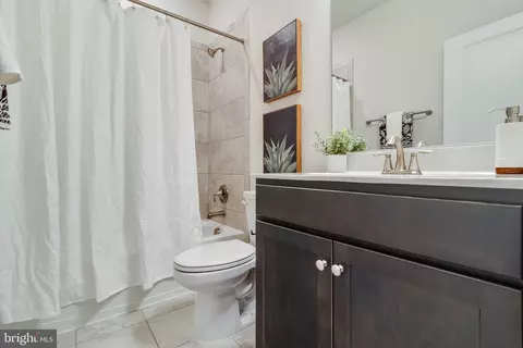 Bath - 13706 Missouri Ave, Brandywine, MD 20613 photo 7 of 8