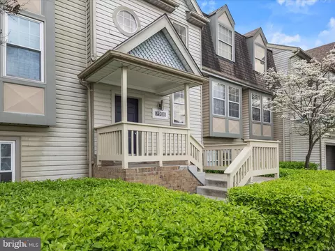 Exterior - 7908 Crows Nest Ct #313, Laurel, MD 20707 photo 2 of 7