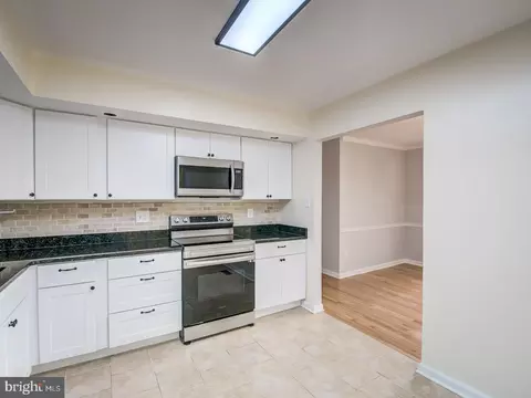 Kitchen - 9200 Ispahan Loop, Laurel, MD 20708 photo 3 of 5