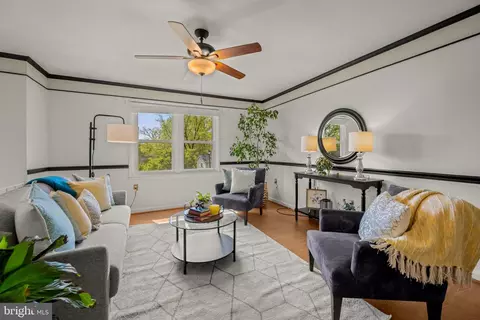 Exterior - 8510 Portsmouth Dr, Laurel, MD 20708 photo 2 of 8