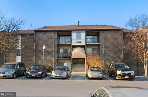 7726 Hanover Pkwy #103, Greenbelt, MD 20770