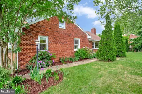 8500 63rd Ave, Berwyn Heights, MD 20740