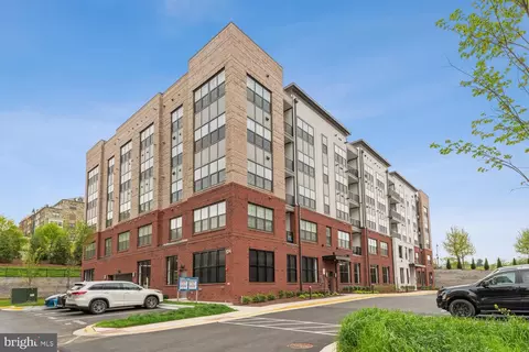 104 Saint Ives Pl #30601, Oxon Hill, MD 20745