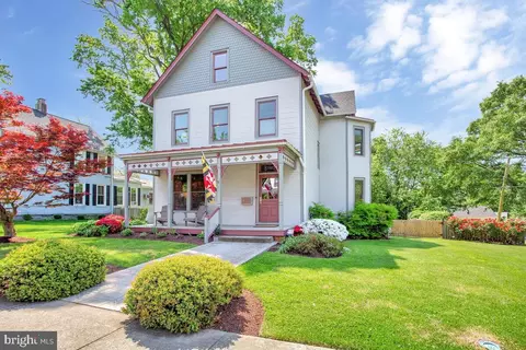 4101 Farragut St, Hyattsville, MD 20781