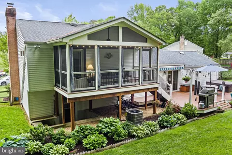 Exterior - 10000 Madronawood Dr, Laurel, MD 20708 photo 17 of 24