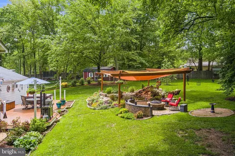 Exterior - 10000 Madronawood Dr, Laurel, MD 20708 photo 15 of 24