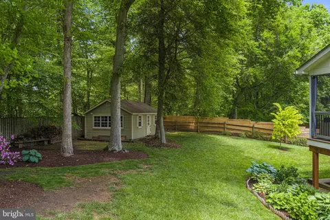 Exterior - 10000 Madronawood Dr, Laurel, MD 20708 photo 23 of 24