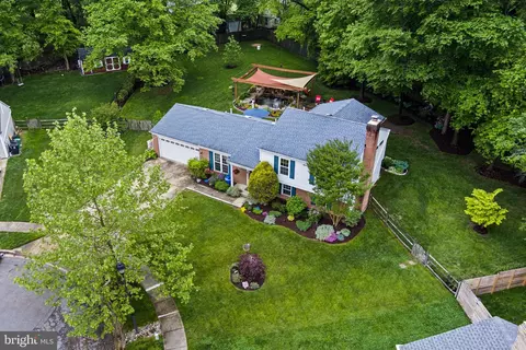 View/Area - 10000 Madronawood Dr, Laurel, MD 20708 photo 2 of 2