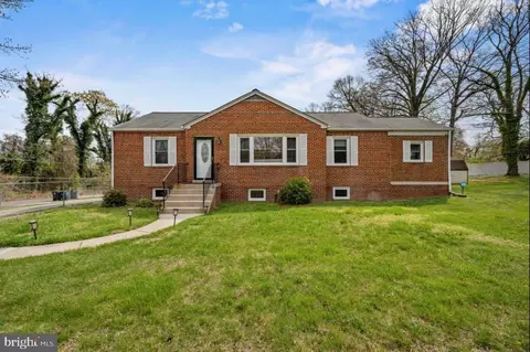 5304 Dogwood Dr, Temple Hills, MD 20748