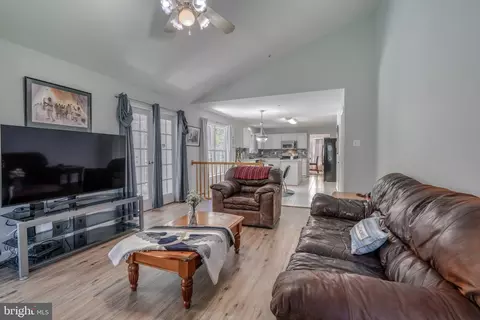 Living - 10206 Waterwell Way, Laurel, MD 20708 photo 6 of 12