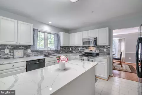 Kitchen - 10206 Waterwell Way, Laurel, MD 20708 photo 2 of 4
