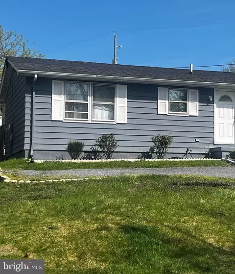 803 Minna Ave, Capitol Heights, MD 20743