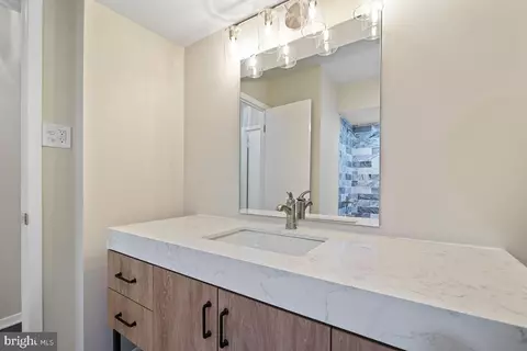 Bath - 8902 Montpelier Dr, Laurel, MD 20708 photo 2 of 6