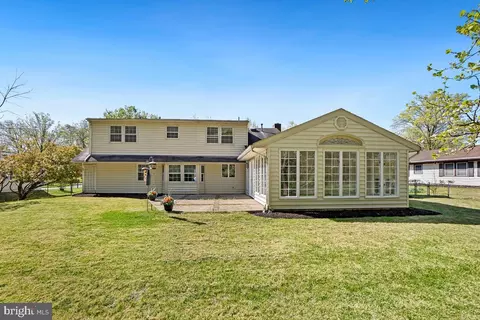Exterior - 8902 Montpelier Dr, Laurel, MD 20708 photo 7 of 10