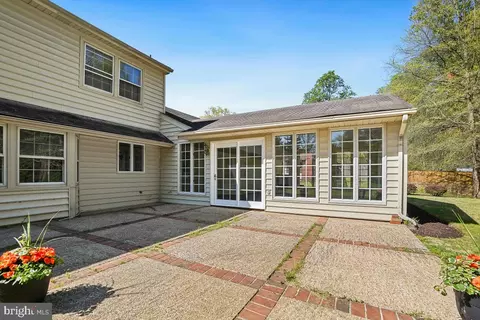 Exterior - 8902 Montpelier Dr, Laurel, MD 20708 photo 3 of 10