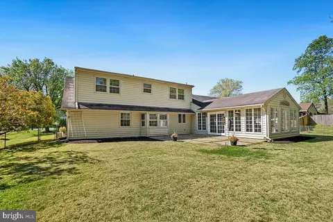 Exterior - 8902 Montpelier Dr, Laurel, MD 20708 photo 5 of 10